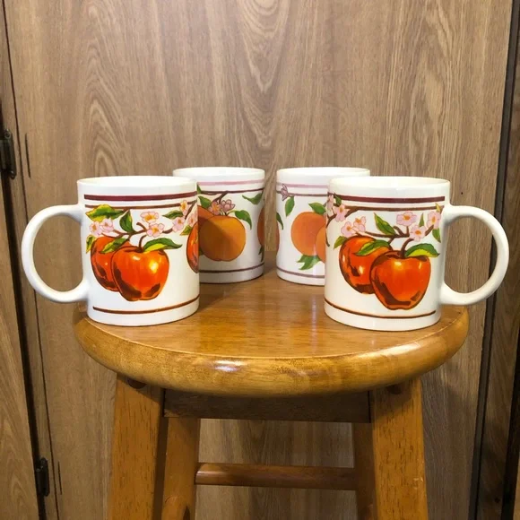 Vintage Style Mid Century Fruit Mug Set - Picture 3 of 5